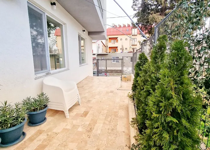Kyd House Studiouri si apartamente la 100 de m de plaja Debarcader Eforie Nord